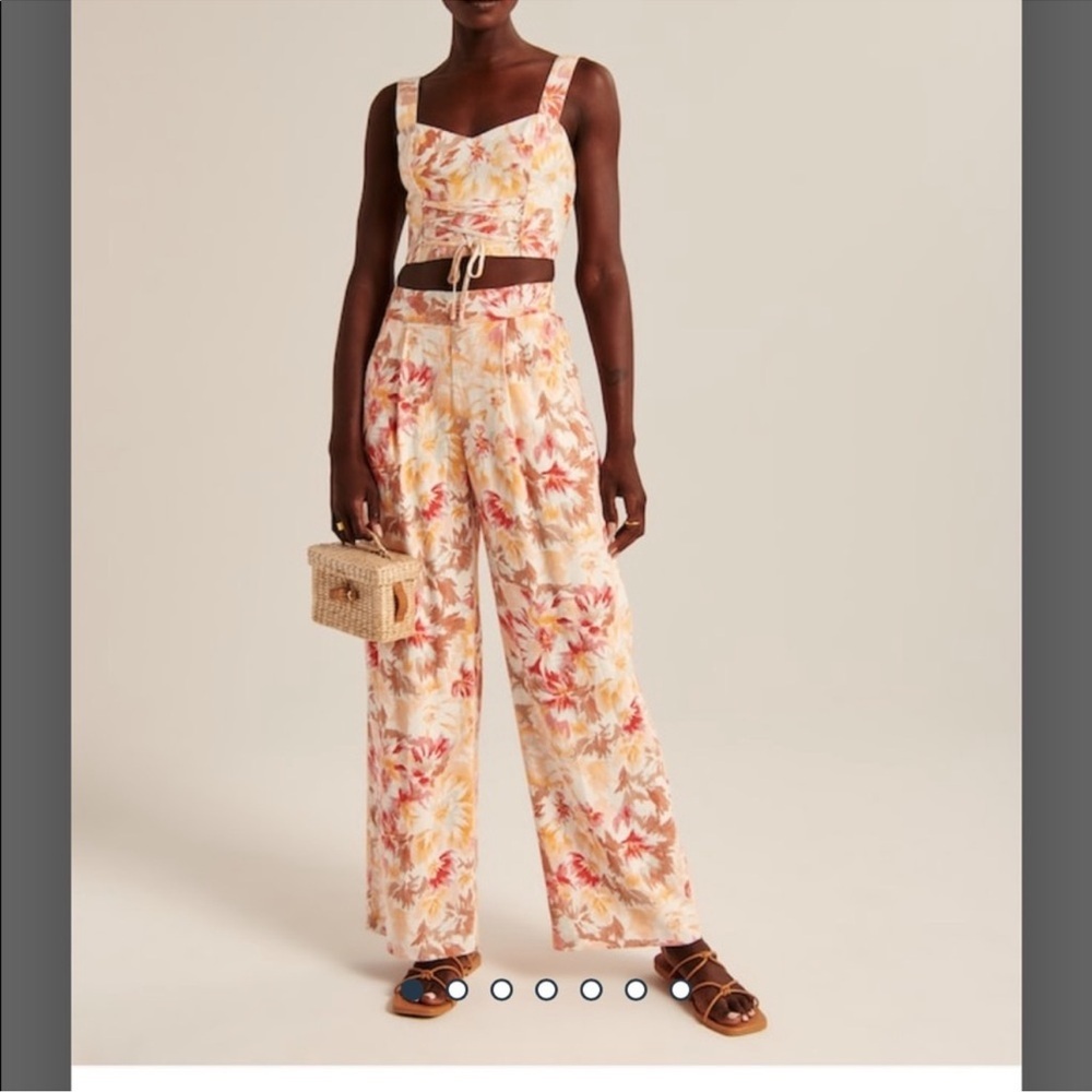 Abercrombie & Fitch linen blend floral trousers Medium